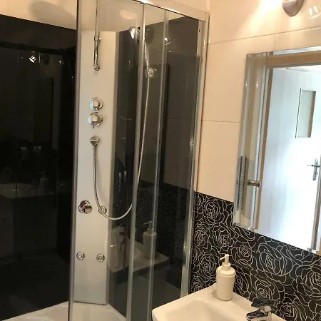 Apartamenty Mountain View - Bezplatny Parking Krynica Zdroj Exterior photo